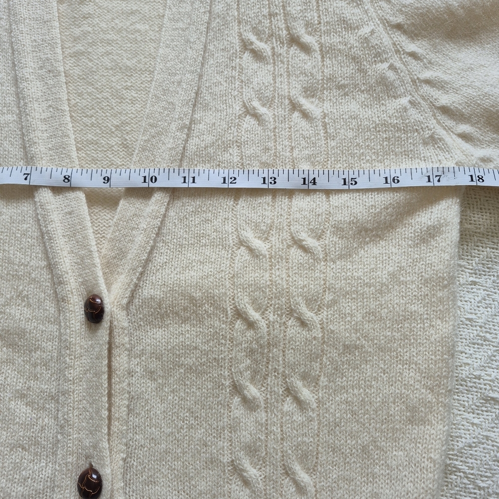 Vintage Grandmacore Wool Cable Knit Button Front Cardigan Sweater Tabi Int Sz M - Picture 8 of 9